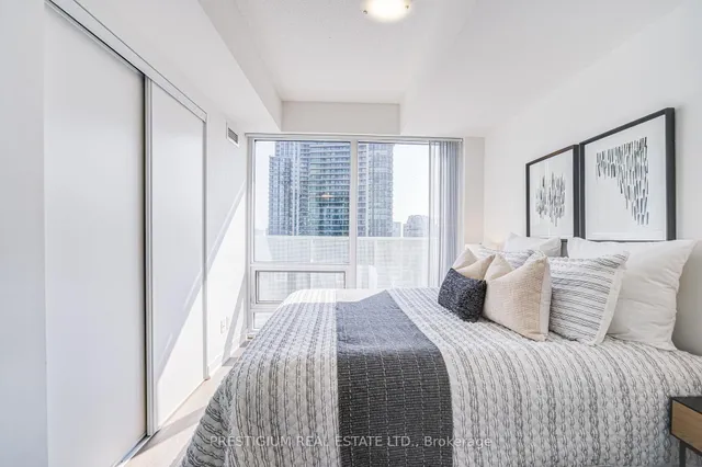 Additional image 34 of 88 Harbour St Unit 3104