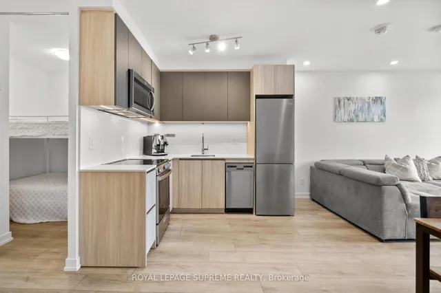 Additional image 10 of 3100 Keele St Unit 925