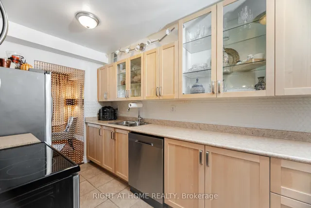 Additional image 14 of 260 Seneca Hill Dr Unit 210