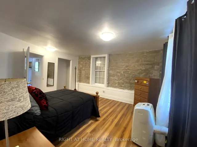 Additional image 16 of 545 Dundas St