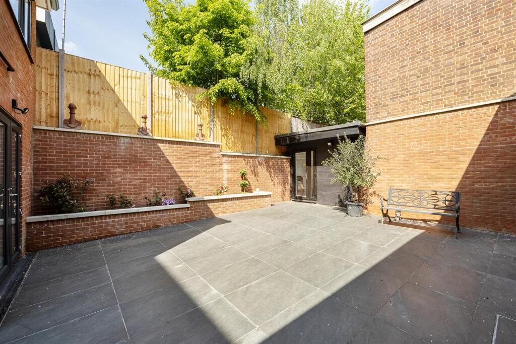 Additional image 8 of London Road, St. Albans