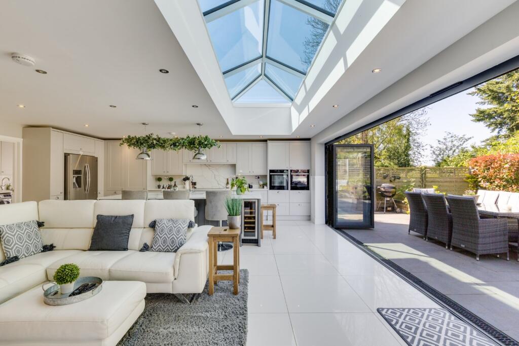 Additional image 4 of Marlborough Close, Oaklands, Welwyn, Hertfordshire, AL6