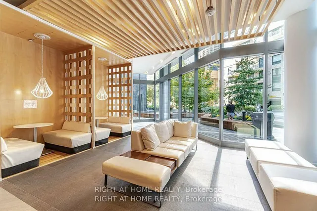 Additional image 26 of 45 Charles St Unit 3910