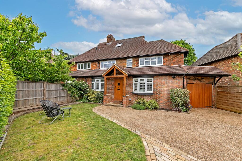 Additional image 33 of Crouch Hall Gardens, Redbourn, St. Albans