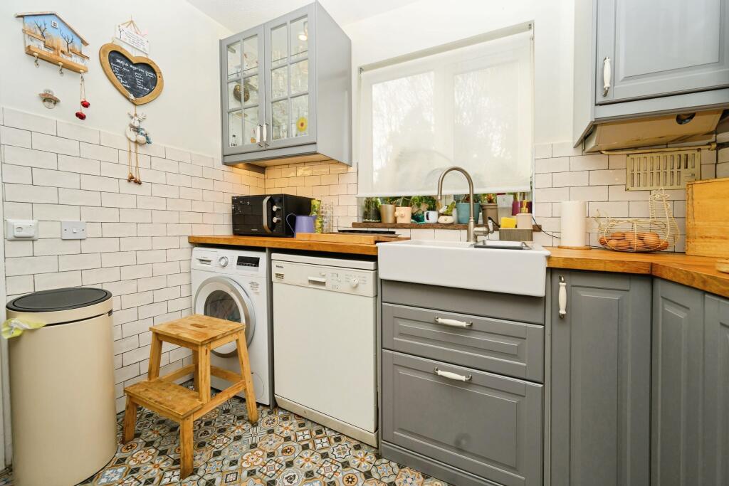 Additional image 14 of Haltside, Hatfield, AL10