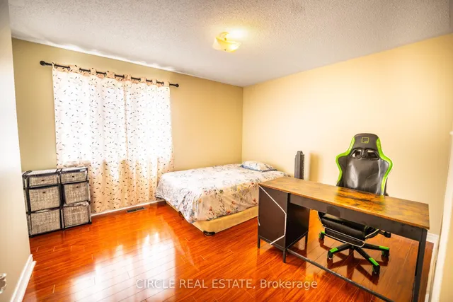 Additional image 9 of 10 Gold Park Pl