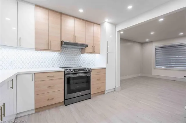 Additional image 12 of 104 Second St Unit UPPER