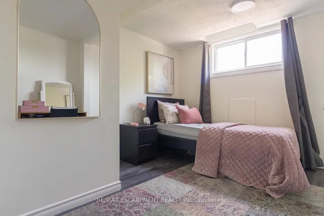 Additional image 23 of 99 Cathcart St