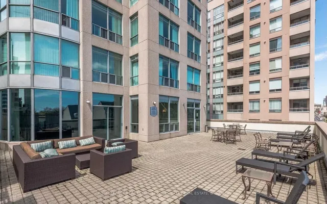 Additional image 20 of 942 Yonge St Unit 806