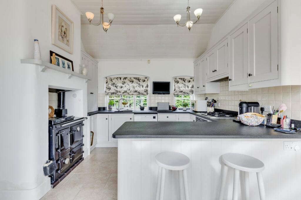 Additional image 13 of Danesbury Park Road, Welwyn, Hertfordshire, AL6