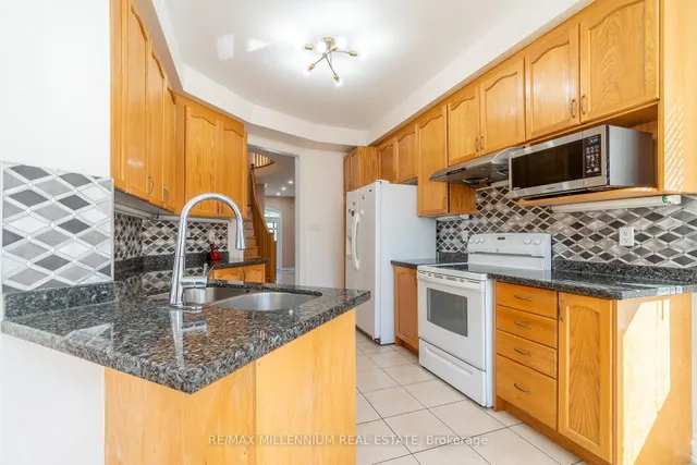 Additional image 10 of 27 Silvershadow Terr