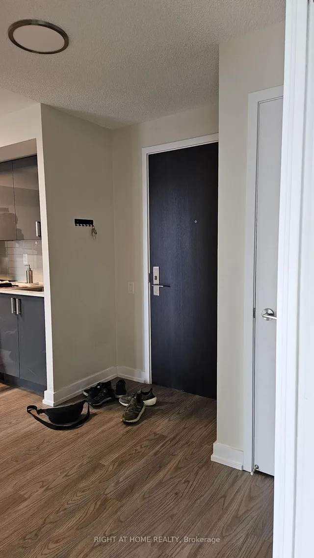 Additional image 5 of 38 Monte Kwinter Crt Unit 507