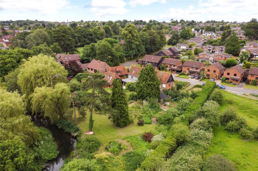 Additional image 13 of Ash Grove, Wheathampstead, St. Albans, Hertfordshire, AL4