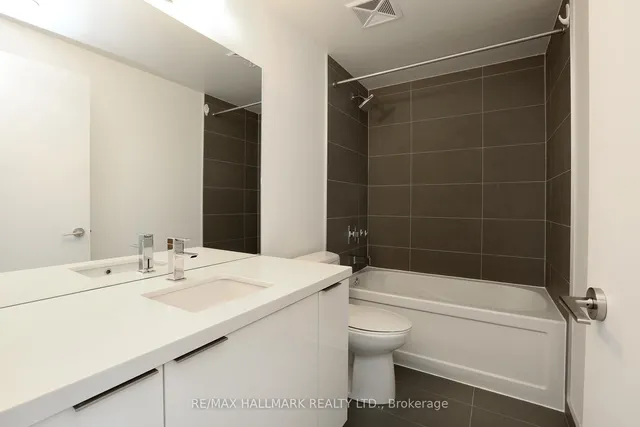 Additional image 25 of 8 Eglinton Ave Unit 4203