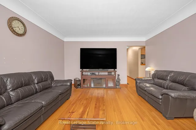 Additional image 11 of 327 East 42nd St