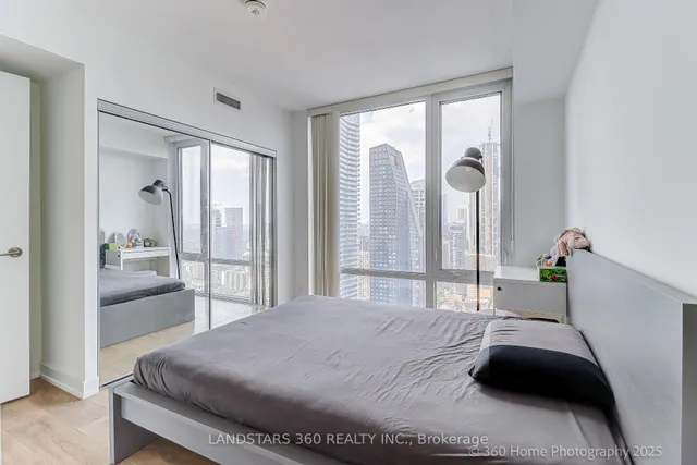 Additional image 13 of 501 Yonge St Unit 4202