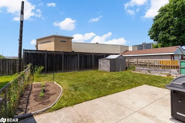 Additional image 33 of 42 Terrace Dr