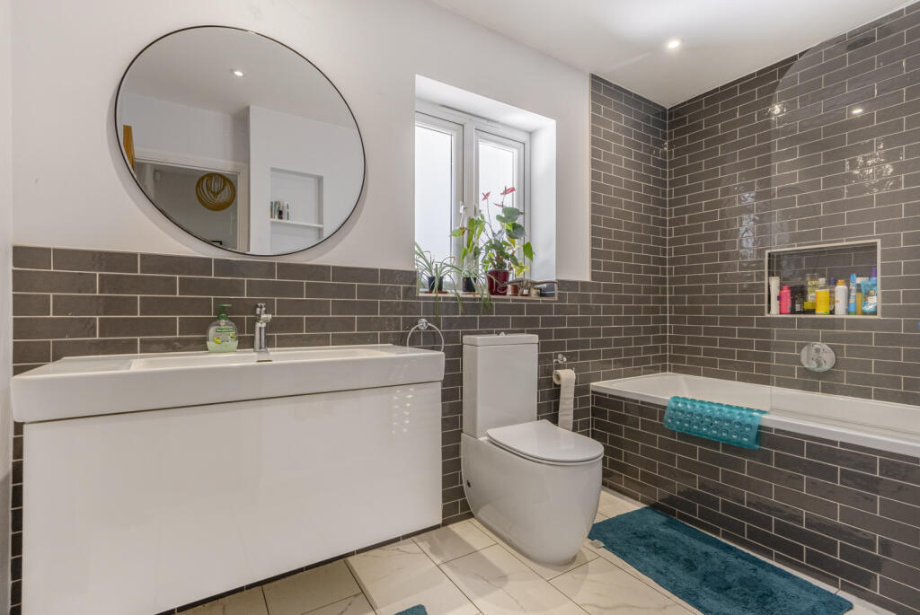 Additional image 14 of Kingshill Avenue, St. Albans, Hertfordshire, AL4