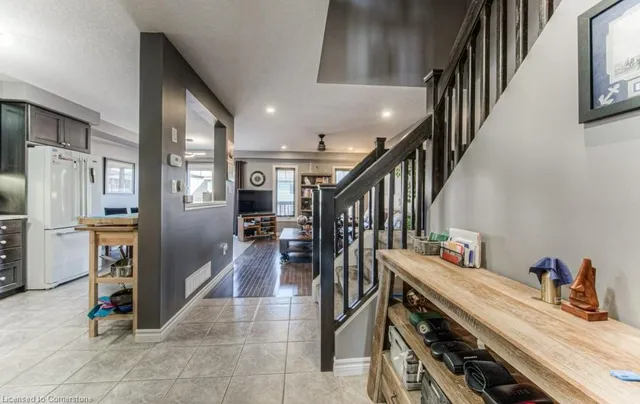 Additional image 10 of 42 Eliza Ave