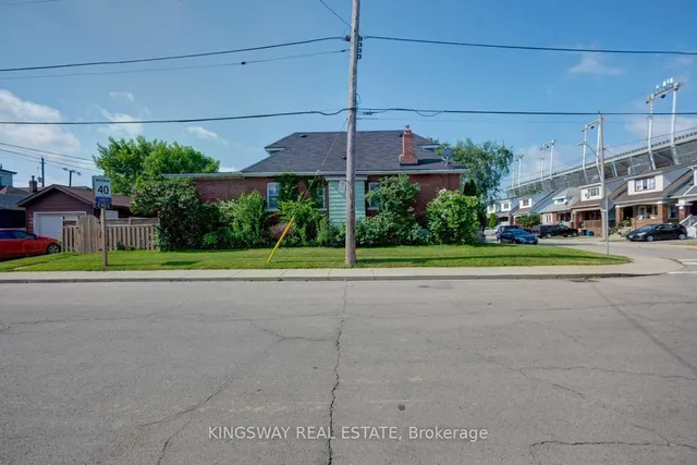 Additional image 4 of 136 Connaught Ave