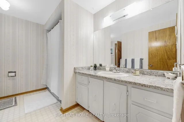 Additional image 10 of 2 Rushmore Cres