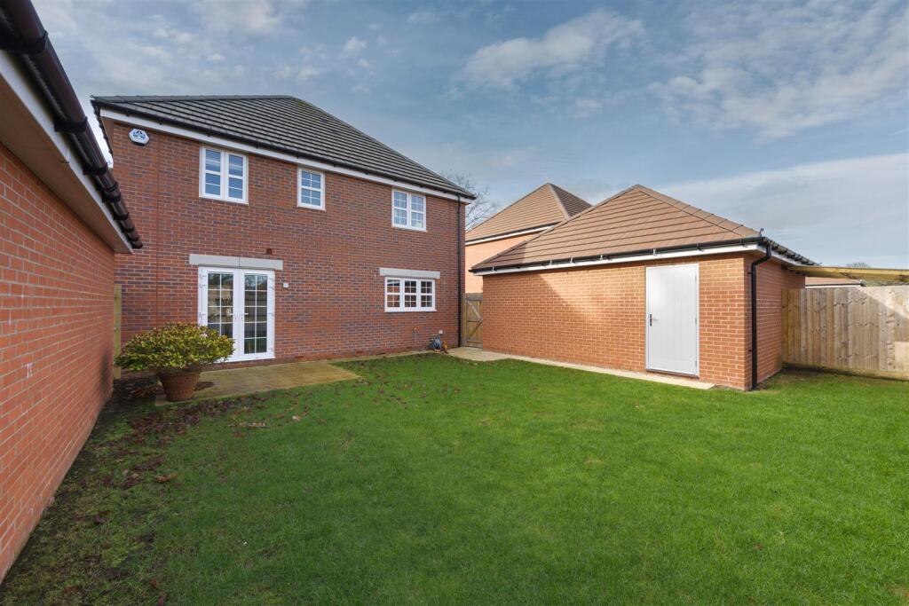 Additional image 21 of Cane Drive, Bricket Wood, St. Albans