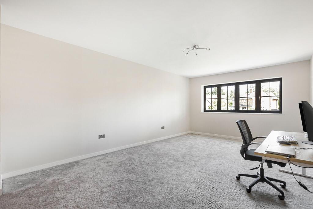 Additional image 19 of Pine Grove, Brookmans Park, AL9