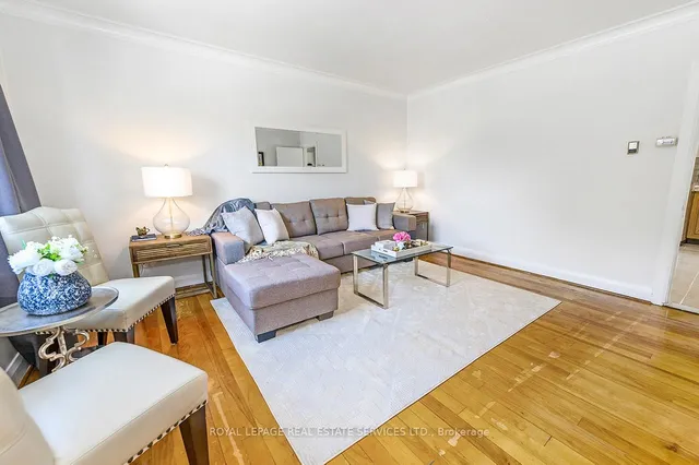Additional image 13 of 393 Glenholme Ave