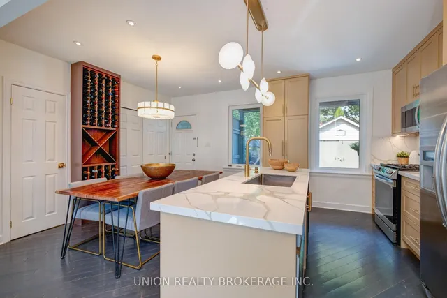 Additional image 7 of 412 Coxwell Ave