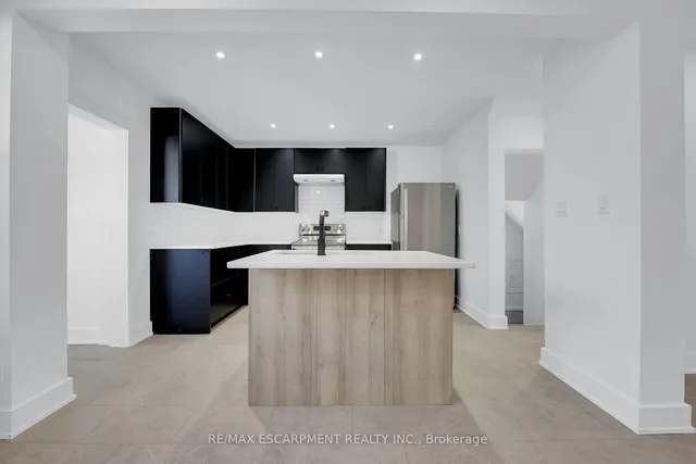 Additional image 16 of 145 Prospect St