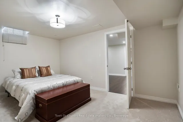 Additional image 34 of 258 Malick St