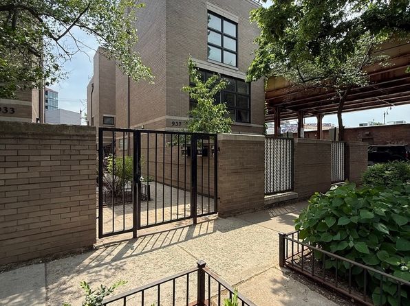 Property image for 937 W Wrightwood Ave #C, Chicago, IL 60614