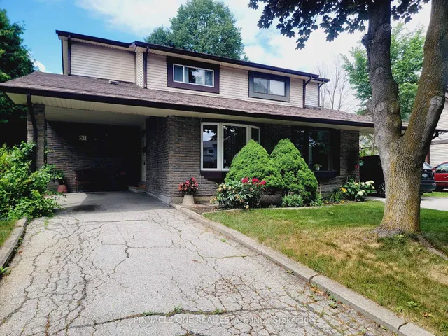 61 Applegate Cres