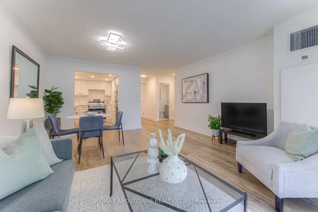 Additional image 12 of 5090 Pinedale Ave Unit 203