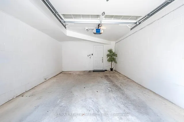 Additional image 21 of 886 Pape Ave