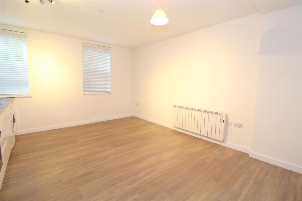 Additional image 5 of Porters Wood, ST ALBANS