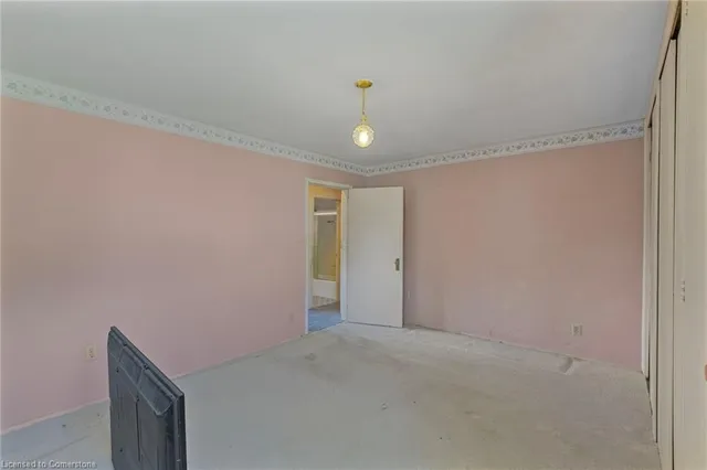 Additional image 17 of 342 Old Guelph Rd