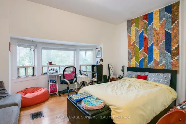 Additional image 22 of 255 Howland Ave