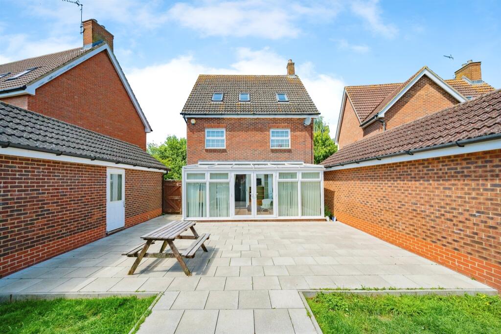 Additional image 8 of The Runway, Hatfield