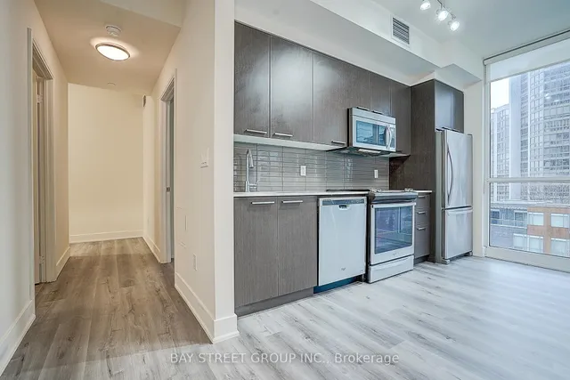 Additional image 8 of 88 Sheppard Ave Unit 402