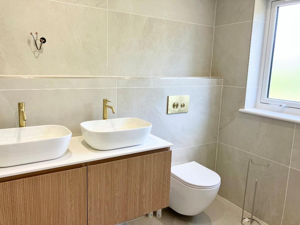 Additional image 13 of Batchwood Drive, St. Albans, Hertfordshire, AL3 5SB