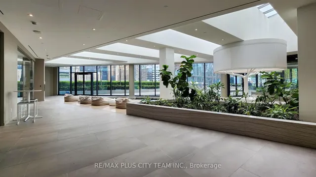 Additional image 32 of 100 Harbour St Unit 5406