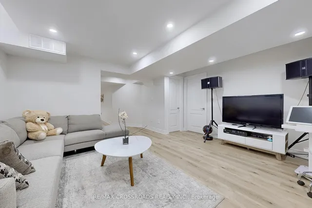 Additional image 25 of 4262 Vivaldi Rd