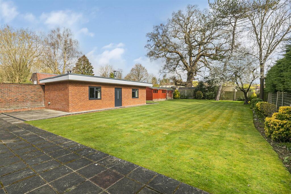 Additional image 8 of Mymms Drive, Brookmans Park, Hatfield