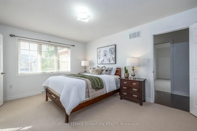 Additional image 29 of 1 Skylar Circ