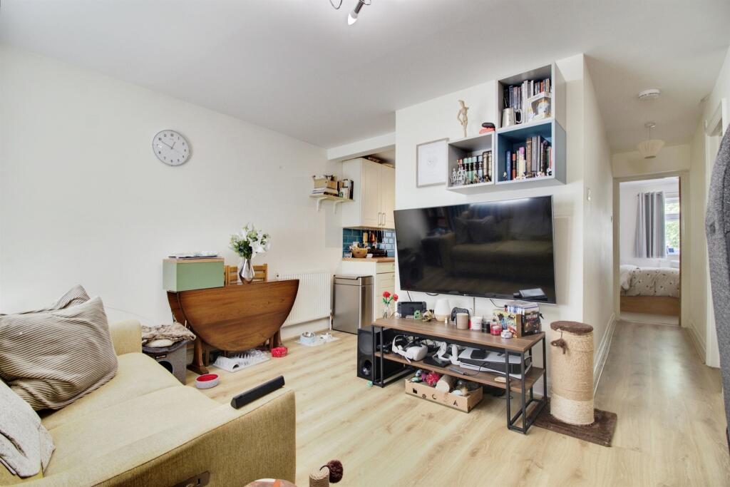 Additional image 16 of Honeysuckle Gardens, HATFIELD