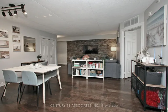 房产图片 2 - 1441 Walker's Line 单元 201