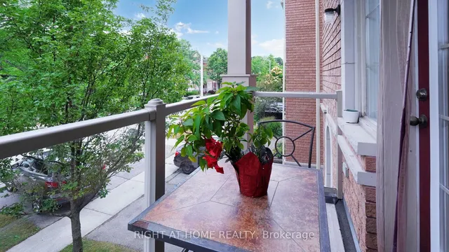 Additional image 37 of 58 Stagecoach Circ