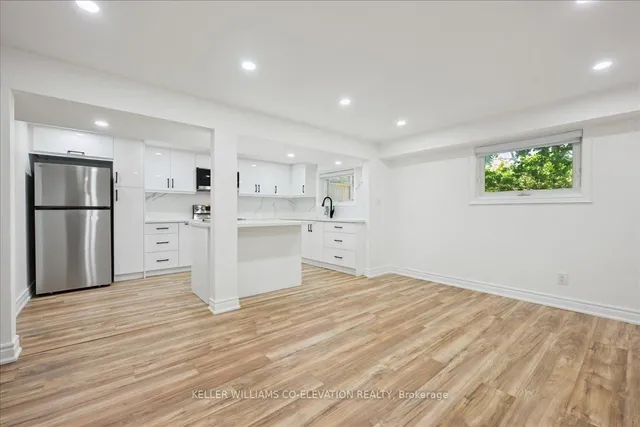 Additional image 33 of 379 Bryant Cres