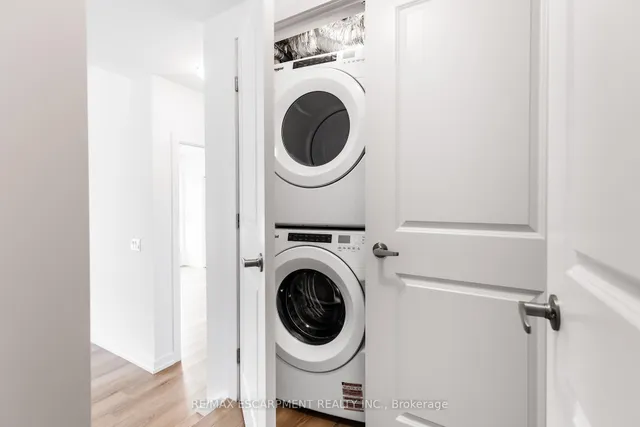 Additional image 15 of 249 Burke St